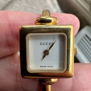 Gucci 1900 L Swiss Made Wristwatch